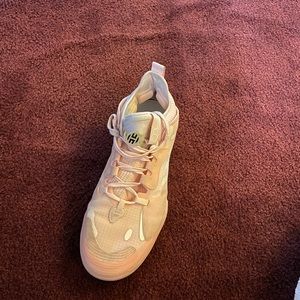 Men’s size 11 Harden Futurenatura sneakers